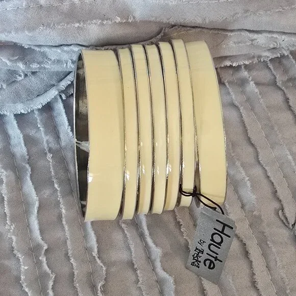 Set of 7 Creme Bangle Bracelets Haute by Treska NWT - Picture 6 of 13